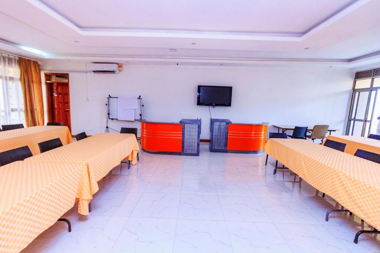 Frontiers Hotel Entebbe Exteriér fotografie
