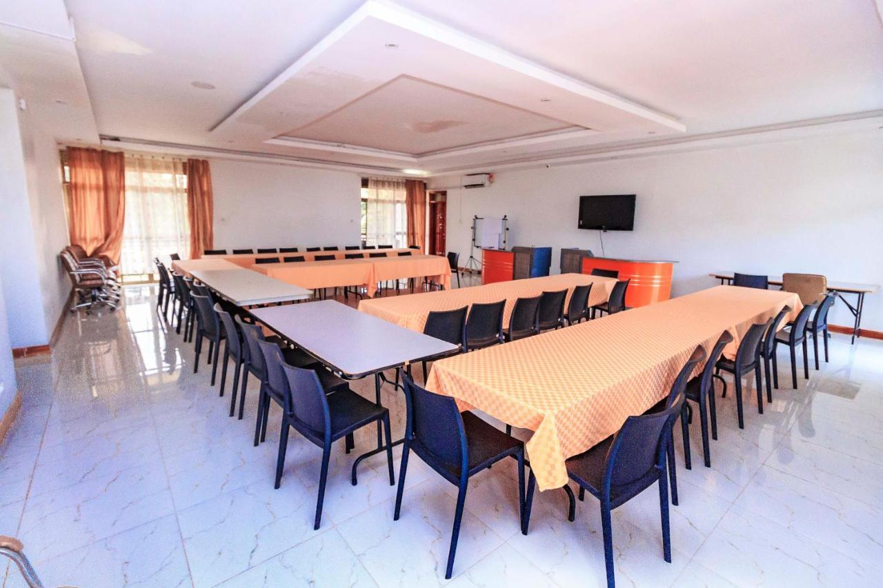 Frontiers Hotel Entebbe Exteriér fotografie