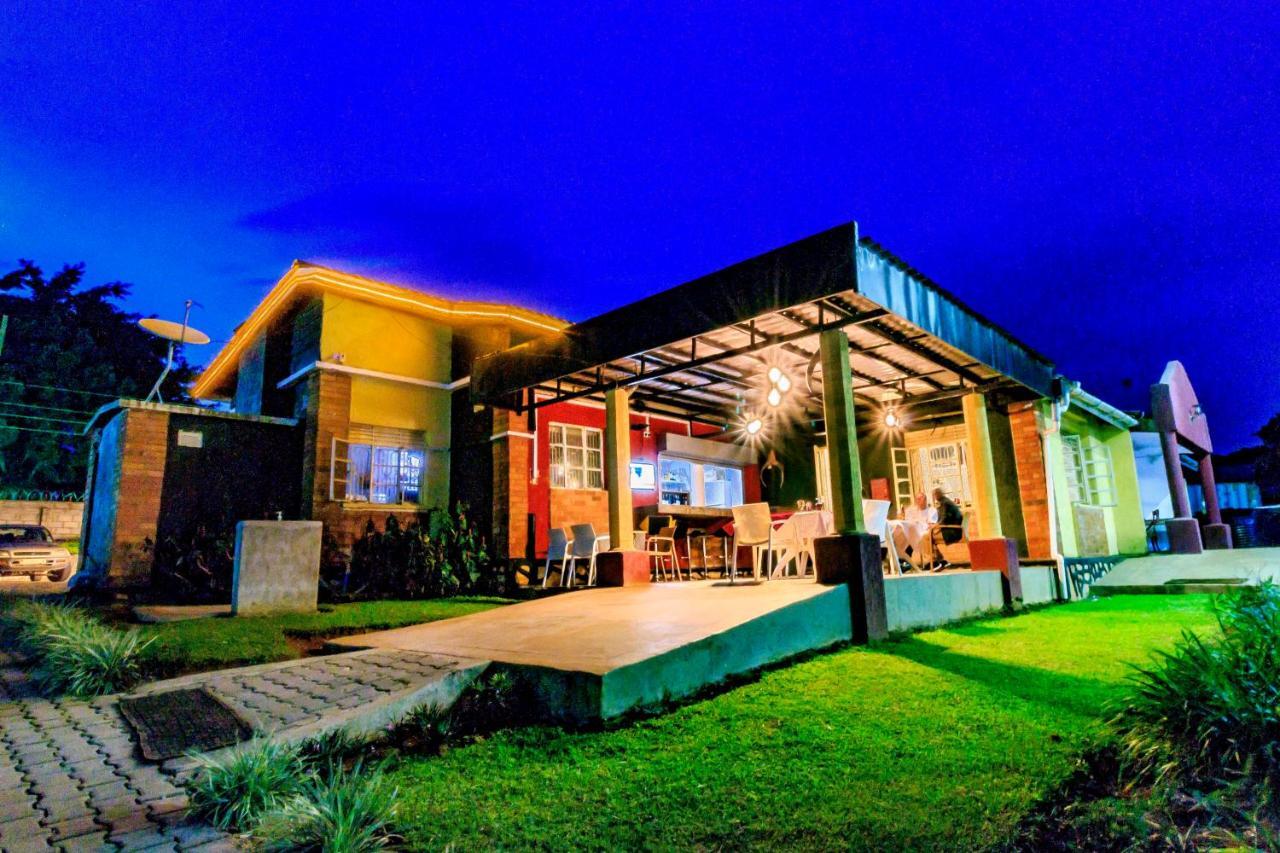 Frontiers Hotel Entebbe Exteriér fotografie